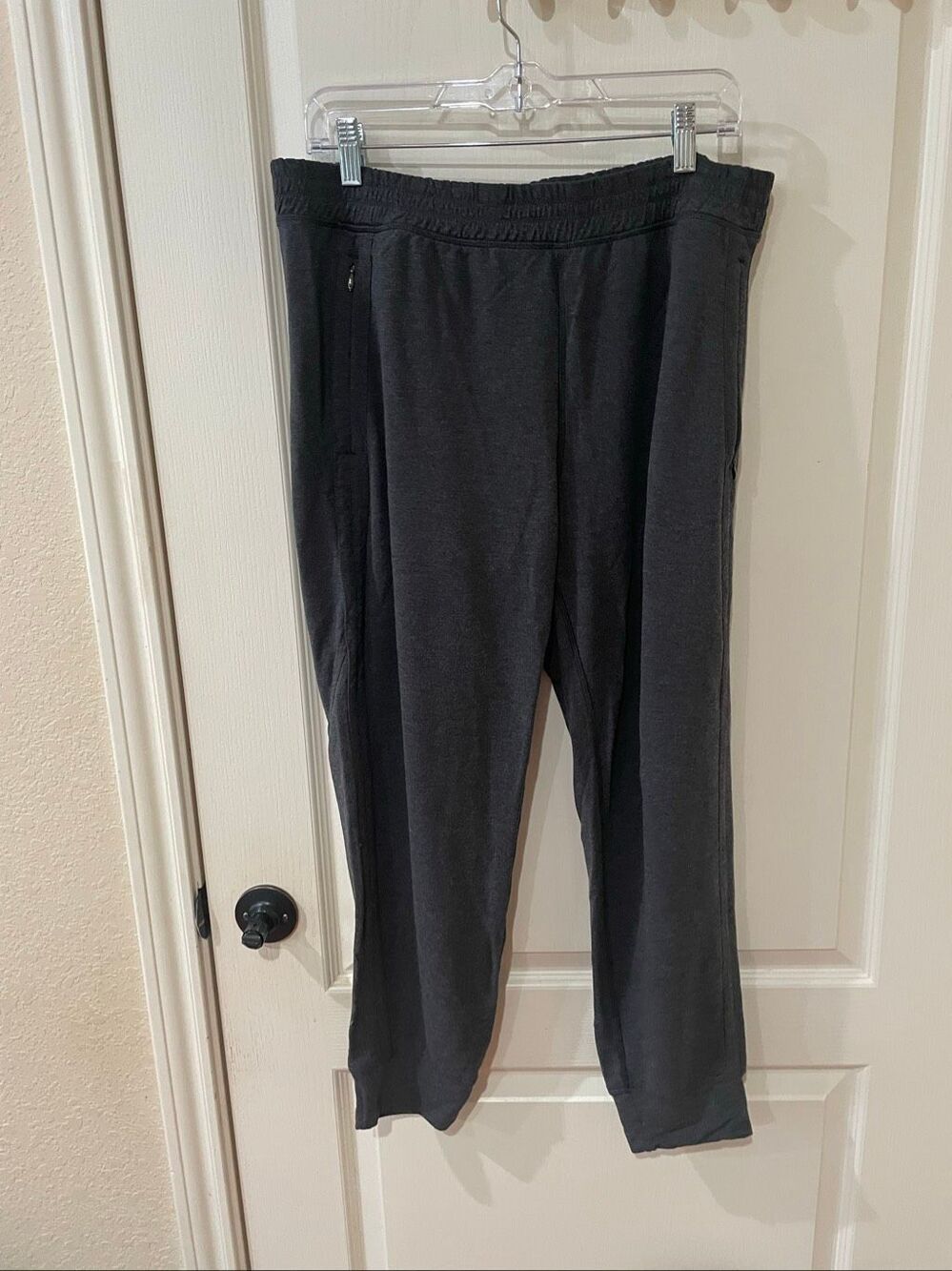 Lululemon high-rise joggers in a heathered grey size 12 women’s